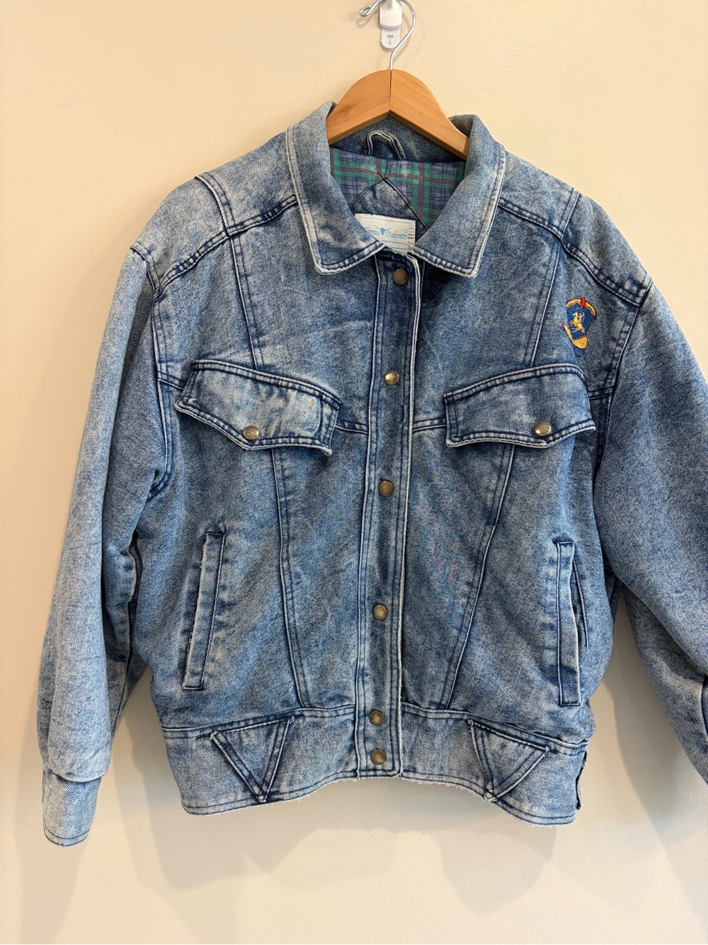 Amazing Vintage 80”s Acid washed Sergio Valente Flannel lined Jean jacket in Lg.